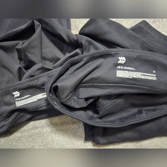 All In Motion Black Athletic Bootcut Leggings with Side Pockets - Pair Sz Medium - Picture 2 of 2